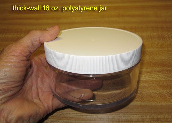 Garden20180921_3930_jar_16ozPolystyrene_inHand_600a.jpg