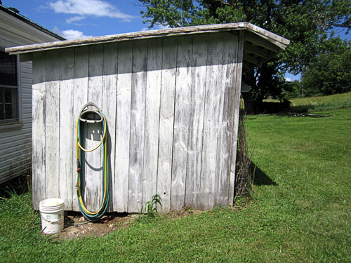 Garden20220719_6577_shed_WwallExterior_500.jpg